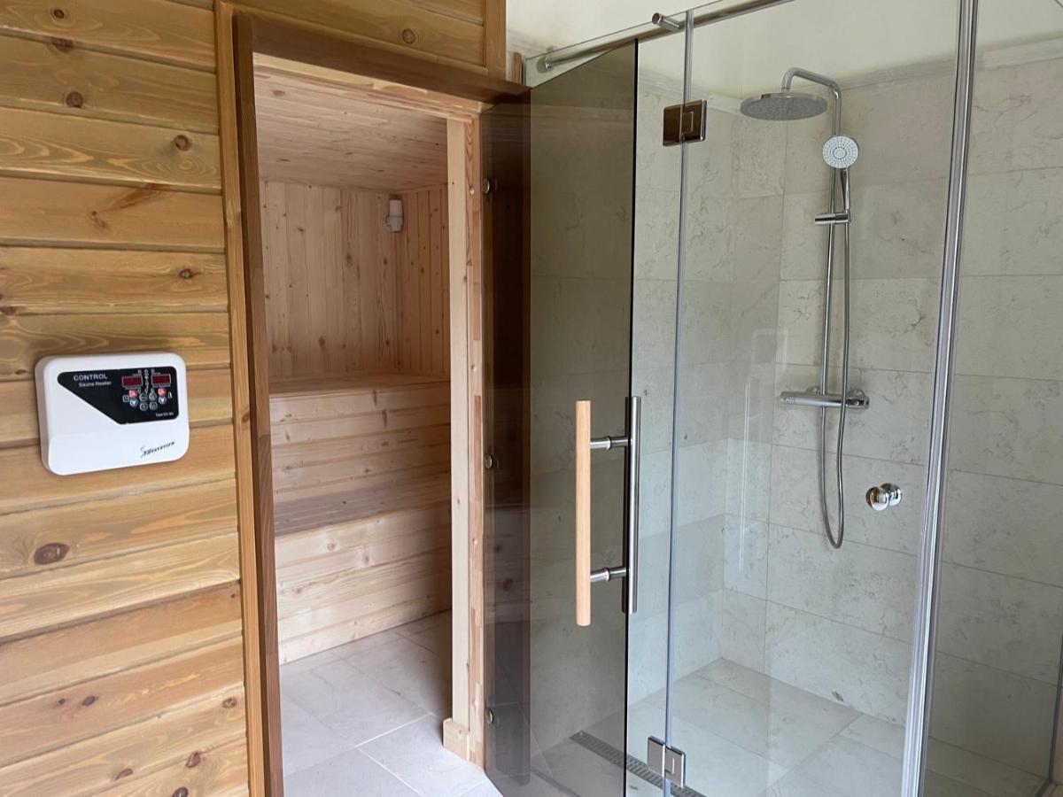 Villa Naya, Pirin Golf & Spa 班斯科 外观 照片